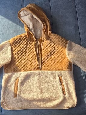 BearPaw Quilted Hooded Pullover in Cream and Mustard